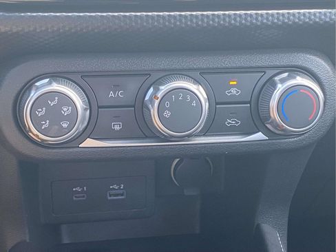 Used 2023 Nissan Kicks SV FWD image 27