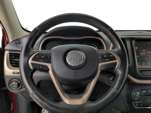 Used 2015 Jeep Cherokee Limited AWD/4WD image 19