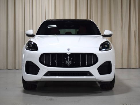 Certified 2025 Maserati Grecale Modena AWD/4WD image 8