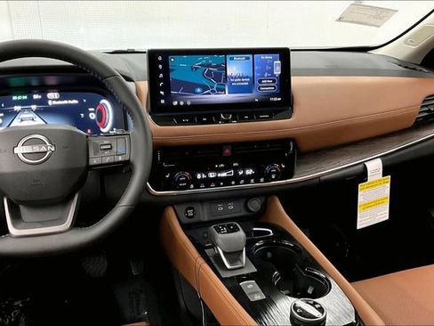 New 2026 Nissan Rogue Platinum w/ Platinum Premium Package AWD/4WD image 8