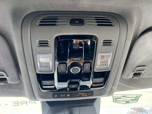 Used 2025 Cadillac Escalade Sport Platinum image 39