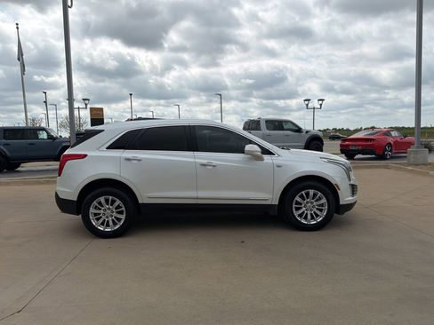 Used 2019 Cadillac XT5 FWD image 8