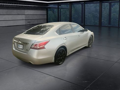 Used 2014 Nissan Altima 2.5 S image 8