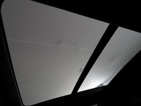 Used 2023 GMC Yukon Denali Ultimate image 31