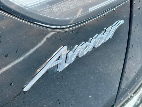 Used 2023 Buick Envision Avenir image 16