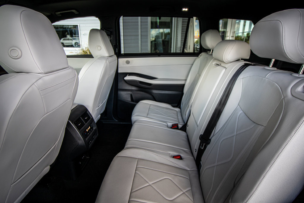 New 2027 Volkswagen Atlas SEL R-Line AWD/4WD image 28