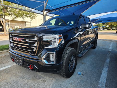 Used 2020 GMC Sierra 1500 AT4 w/ AT4 Premium Package AWD/4WD image 2