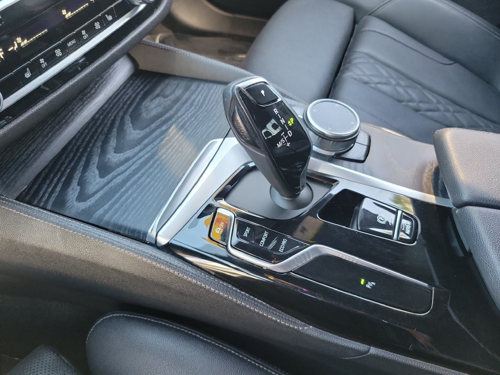 Used 2023 BMW 540i w/ M Sport Package RWD image 13
