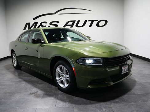 Used 2023 Dodge Charger SXT image 4