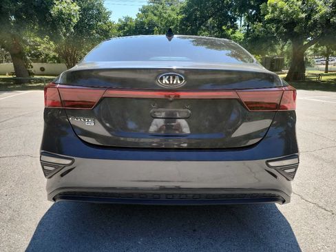 Used 2021 Kia Forte Sedan FWD image 6