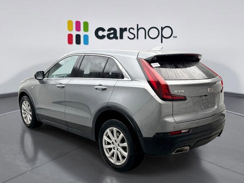 Used 2023 Cadillac XT4 Luxury w/ Cold Weather Package image 3