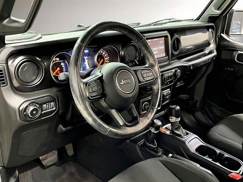 Used 2020 Jeep Wrangler Unlimited Sport image 17