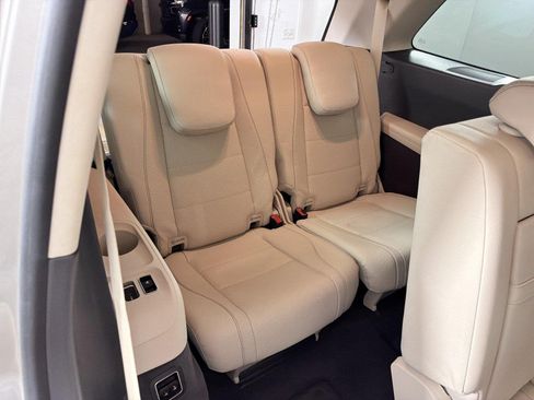 Used 2020 Mercedes-Benz GLS 450 4MATIC image 13