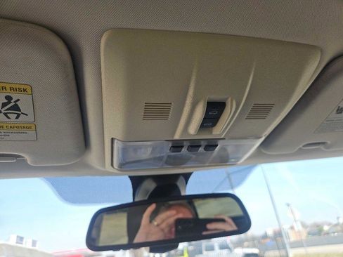 Used 2010 Land Rover Range Rover Sport HSE LUX image 23