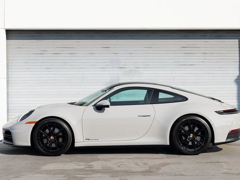Certified 2025 Porsche 911 Carrera S image 2