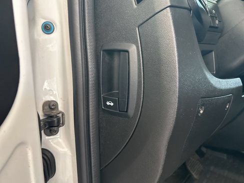 Used 2025 RAM ProMaster 2500 w/ Convenience Group FWD image 39
