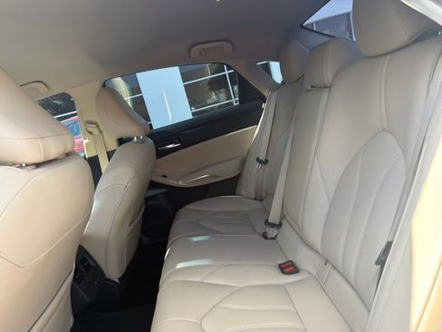 Used 2021 Toyota Avalon XLE FWD image 8