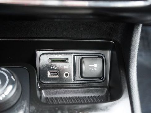 Used 2014 Jeep Cherokee Limited w/ Luxury Group image 31