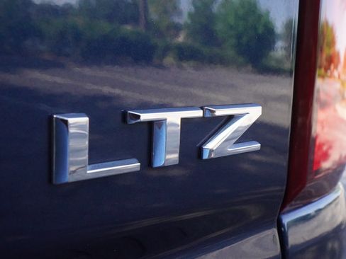 Used 2021 Chevrolet Silverado 1500 LTZ AWD/4WD image 41