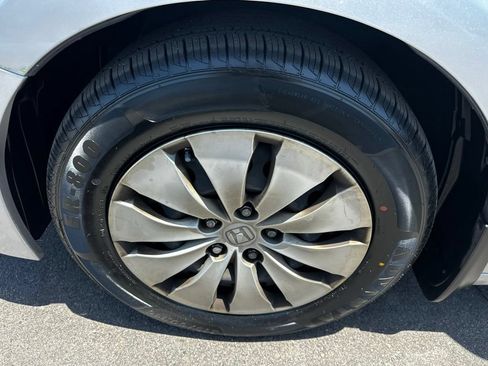 Used 2011 Honda Accord LX image 5