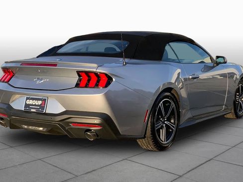 Used 2025 Ford Mustang Premium RWD image 11