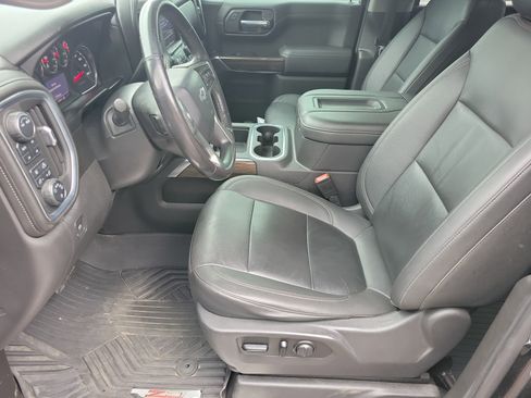 Used 2021 Chevrolet Silverado 1500 LT Trail Boss w/ Convenience Package II AWD/4WD image 4