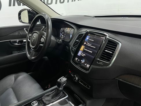 Used 2020 Volvo XC90 T6 Momentum image 21