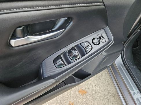 Used 2023 Nissan Sentra SV image 14