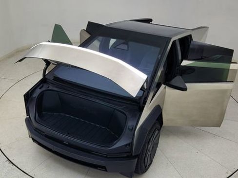 Used 2024 Tesla Cybertruck Cyberbeast image 77