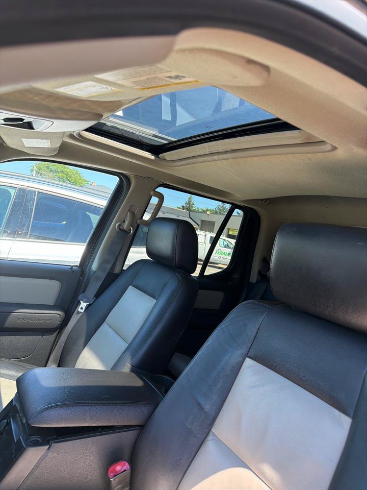 Used 2007 Ford Explorer Sport Trac Limited AWD/4WD image 10