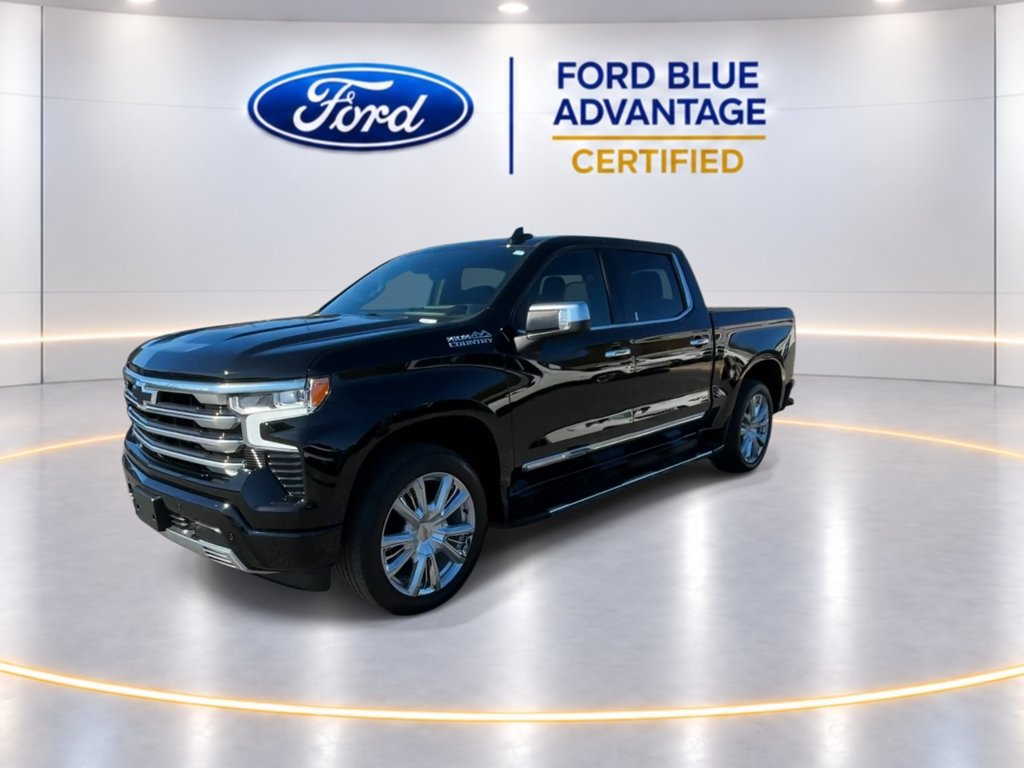 Used 2023 Chevrolet Silverado 1500 High Country w/ High Country Premium Package AWD/4WD image 5