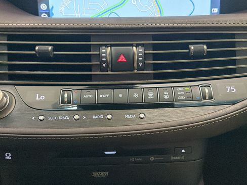 Used 2019 Lexus LS 500 w/ Interior Upgrade Package RWD image 24