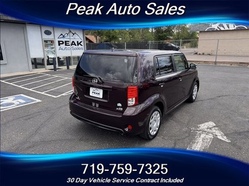 Used 2015 Scion xB FWD image 7