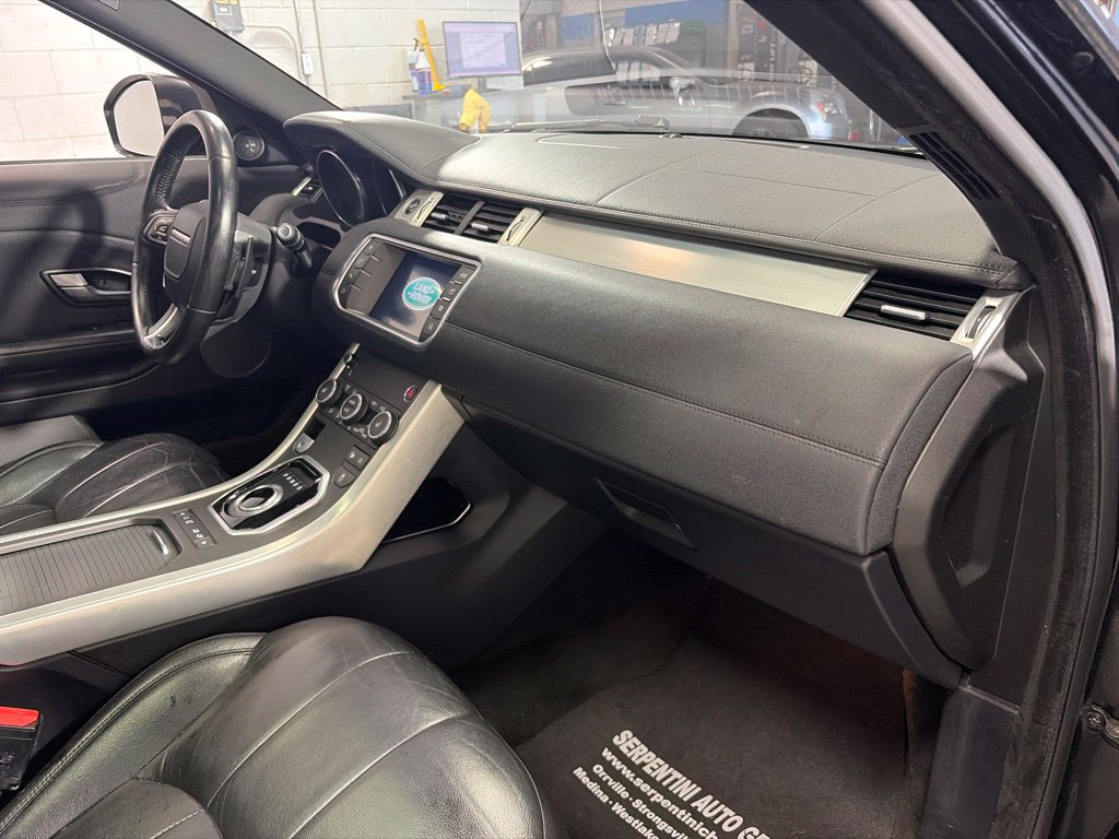 Used 2017 Land Rover Range Rover Evoque SE AWD/4WD image 28