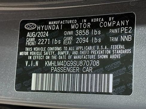 Used 2025 Hyundai Elantra Sport FWD image 26