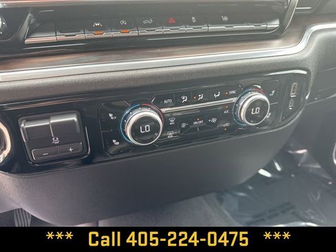 Used 2025 GMC Sierra 1500 SLT AWD/4WD image 22