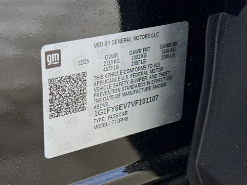 New 2027 Chevrolet Bolt LT w/ Comfort Package FWD image 33