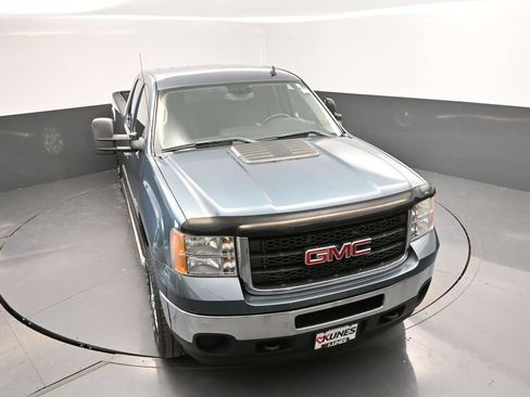 Used 2011 GMC Sierra 2500 SLE w/ Convenience Package AWD/4WD image 25