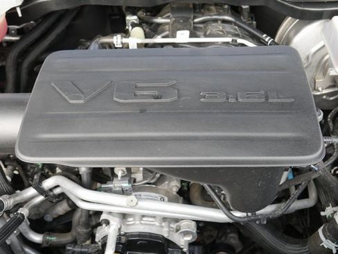 Used 2023 RAM 1500 Big Horn w/ Trailer Tow Group image 9