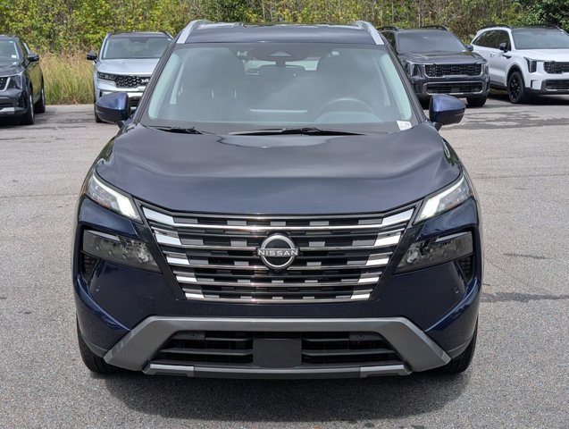 Used 2026 Nissan Rogue SL FWD image 2