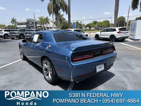 Used 2022 Dodge Challenger R/T RWD image 7