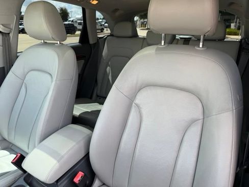 Used 2015 Audi Q5 2.0T Premium Plus AWD/4WD image 11