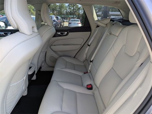 Used 2024 Volvo XC60 B5 Plus w/ Protection Package Premier image 13