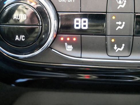 Used 2024 Chevrolet Trax LT w/ Driver Confidence Package image 24