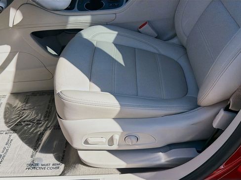 Used 2022 GMC Acadia Denali w/ Denali Ultimate Package image 18