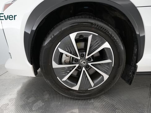 Used 2024 Lexus RZ 450e Premium w/ Accessory Package (Z1) AWD/4WD image 18
