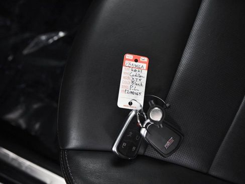 Used 2023 Cadillac XT5 Premium Luxury image 26