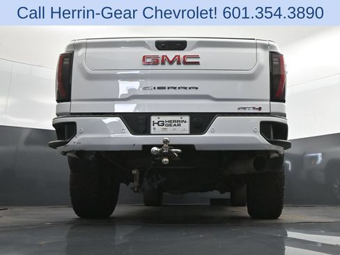 Used 2024 GMC Sierra 2500 AT4 w/ AT4 Premium Plus Package AWD/4WD image 43