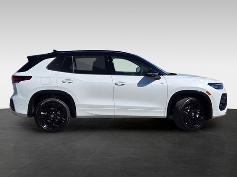 New 2026 Volkswagen Tiguan SE R-Line image 3