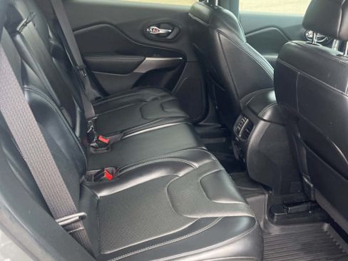 Used 2020 Jeep Cherokee Limited AWD/4WD image 10